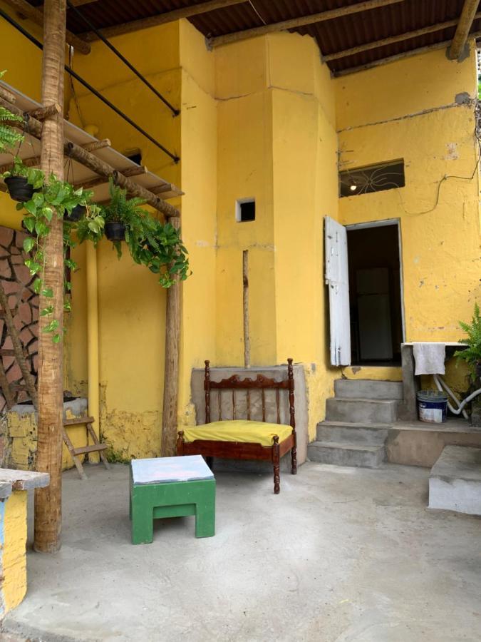Quinca'S Hostel เลนโซยส์ ภายนอก รูปภาพ