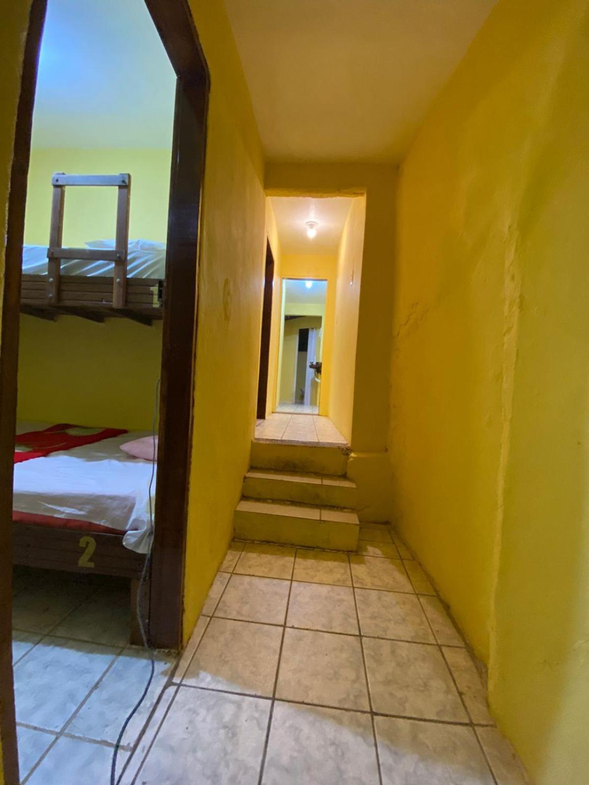 Quinca'S Hostel เลนโซยส์ ภายนอก รูปภาพ